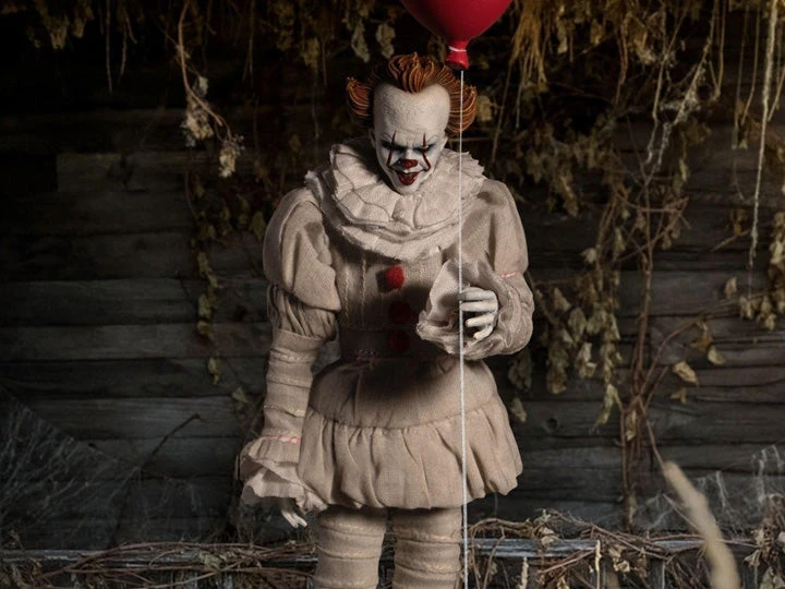 One:12 Collective IT Pennywise Figure 2 One:12 Collective IT Pennywise Figure - Image 2