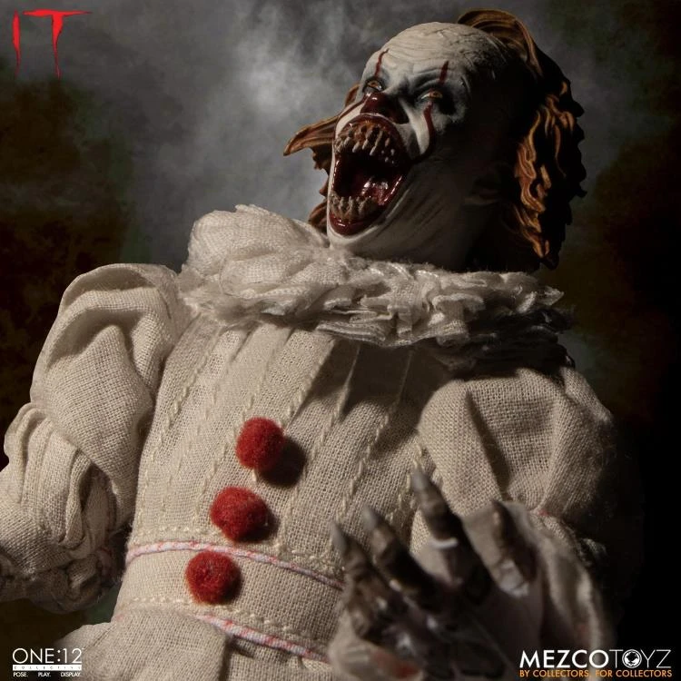 One:12 Collective IT Pennywise Figure 6 One:12 Collective IT Pennywise Figure - Image 6