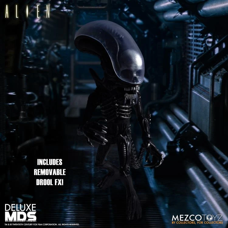 Alien Mezco Designer Series Deluxe Alien Set 4 Alien Mezco Designer Series Deluxe Alien Set - Image 4