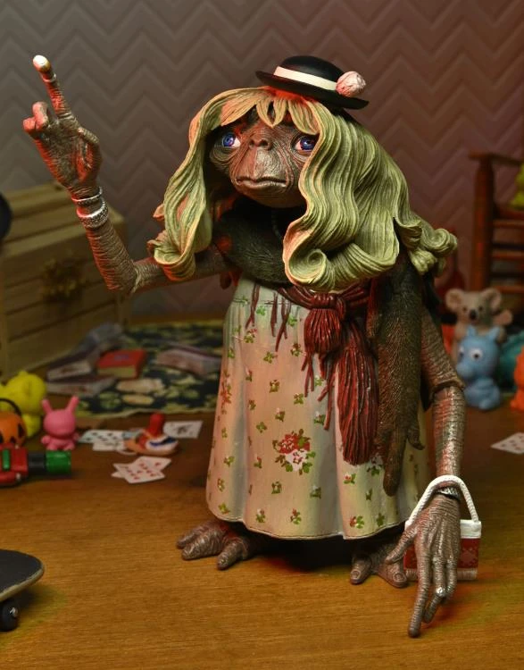 NECA E.T. 40th Anniversary Ultimate Dress Up E.T. 7 NECA E.T. 40th Anniversary Ultimate Dress Up E.T. - Image 7