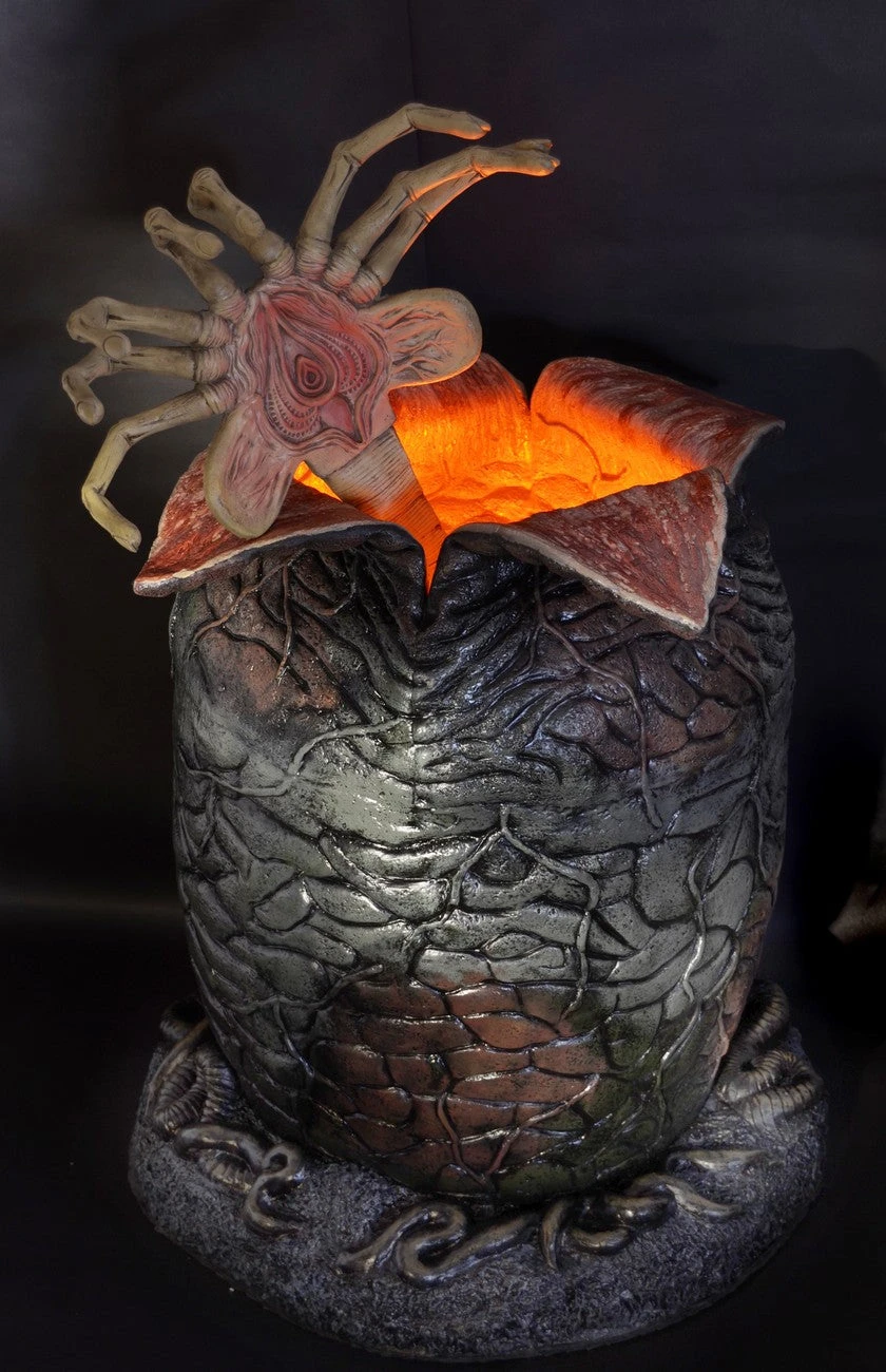 NECA Aliens – Life Size Xenomorph Egg Replica With LED Lights 2 NECA Aliens – Life Size Xenomorph Egg Replica With LED Lights - Image 2