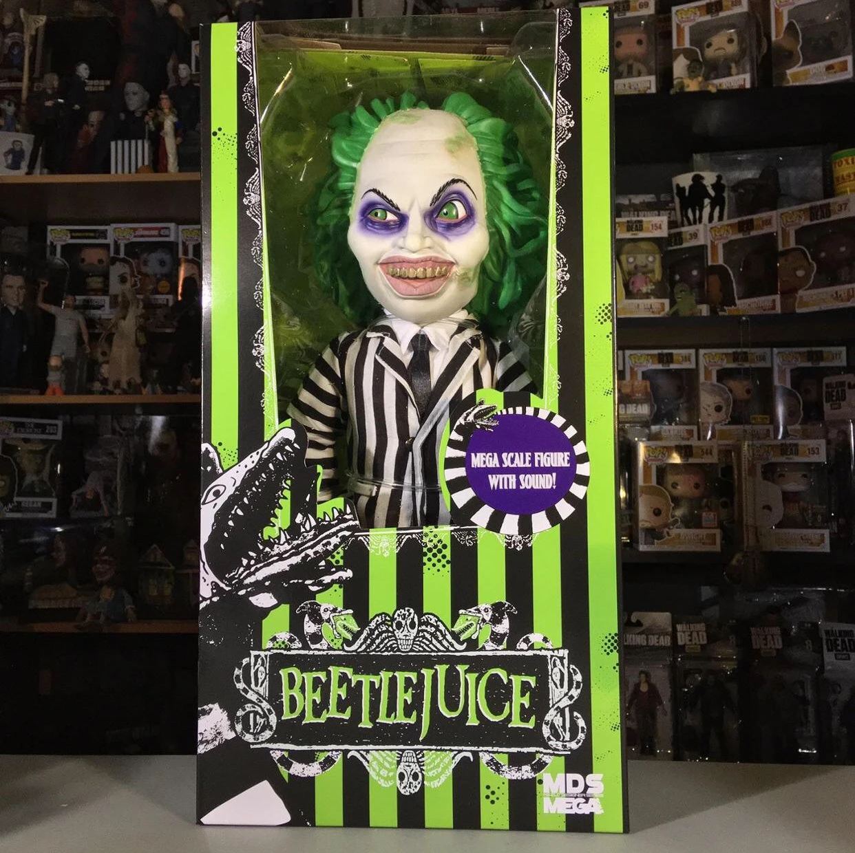 Beetlejuice Mega Scale Action Figure 2 Beetlejuice Mega Scale Action Figure - Image 2