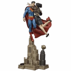 Superman And Lois Lane Sixth Scale Diorama