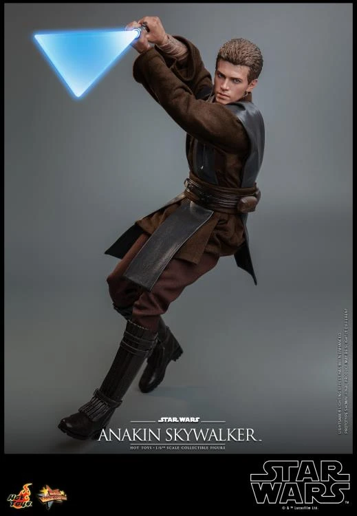 PRE-ORDER Star Wars: Attack Of The Clones MMS677 Anakin Skywalker 1/6th Scale Collectible Figure 5 PRE-ORDER Star Wars: Attack Of The Clones MMS677 Anakin Skywalker 1/6th Scale Collectible Figure - Image 5
