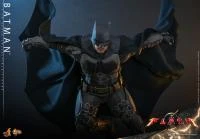 PRE-ORDER Batman Sixth Scale Figure 5 PRE-ORDER Batman Sixth Scale Figure - Image 5