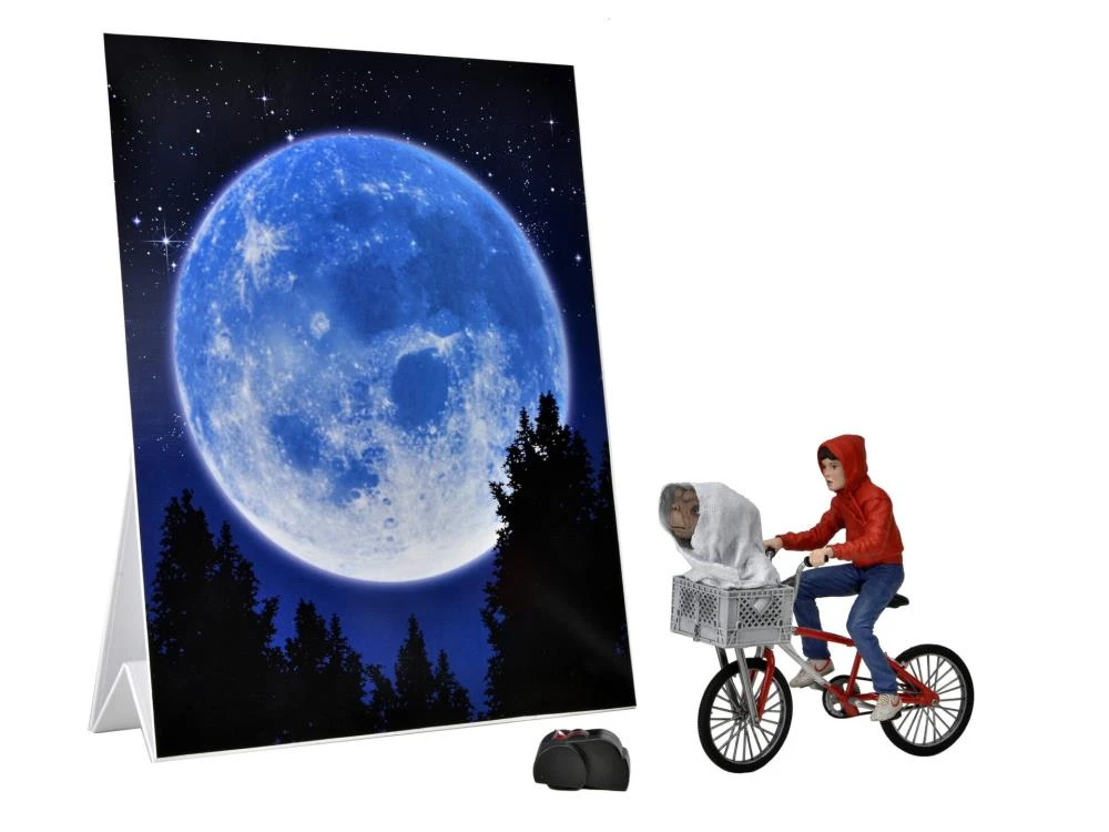 NECA E.T. 40th Anniversary Elliot & E.T. On Bicycle 7" Scale Figure 13 NECA E.T. 40th Anniversary Elliot & E.T. On Bicycle 7" Scale Figure - Image 13