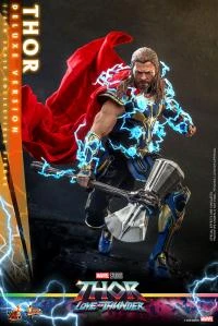 Pre-Order Thor (Deluxe Version) Sixth Scale Figure 6 Pre-Order Thor (Deluxe Version) Sixth Scale Figure - Image 6