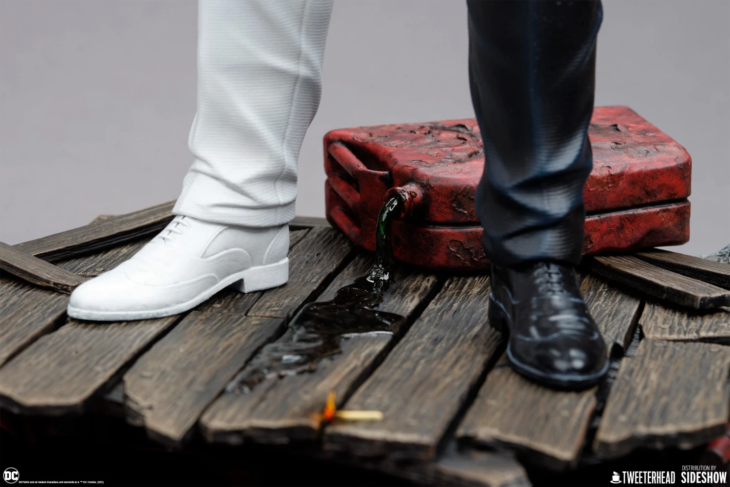 PRE-ORDER Two-Face Sixth Scale Maquette 4 PRE-ORDER Two-Face Sixth Scale Maquette - Image 4